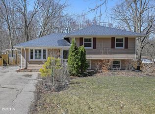 6N748 Illinois St, St Charles, IL 60174