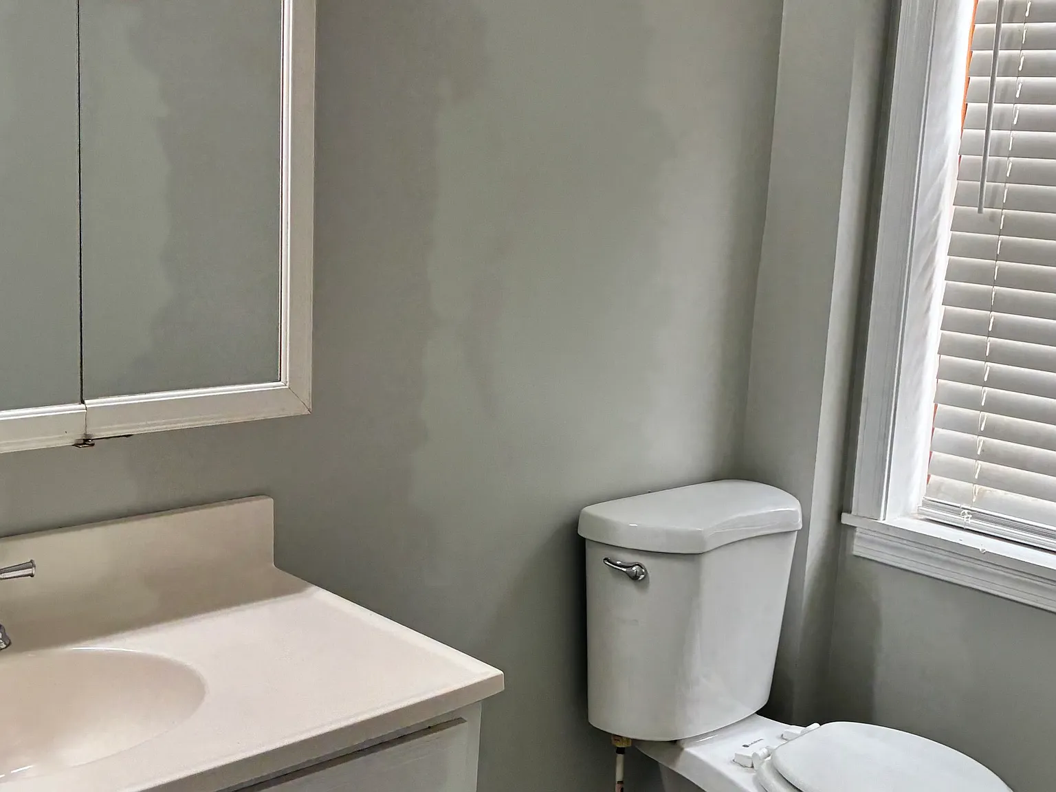 3 bed, 810 sqft, $1,600 — Photo 4