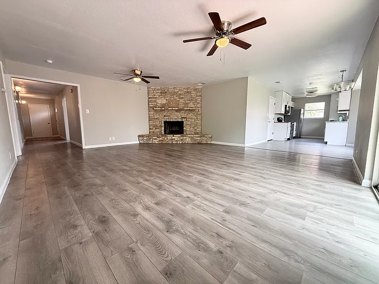 5522 Grand Lake Dr — Photo 6