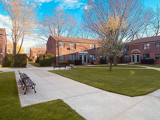 Rented by Silverstein Collection LLC  | media 7