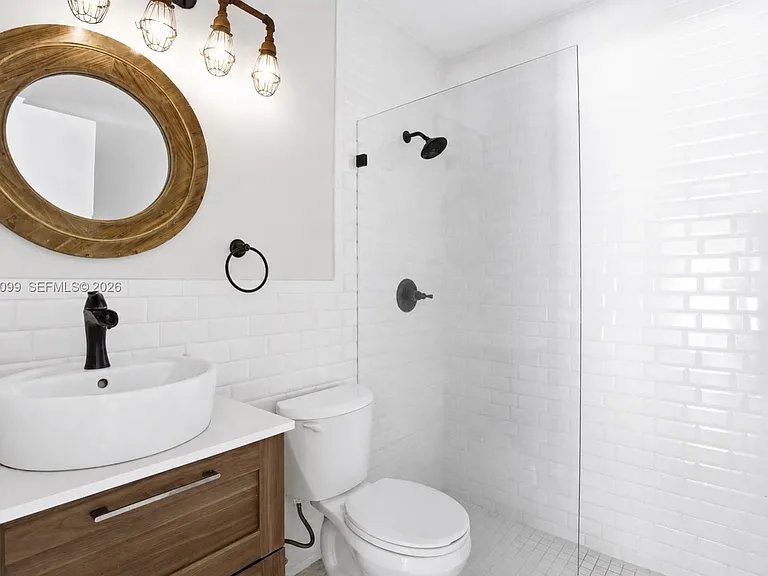 6511 SW 44th St — Photo 21