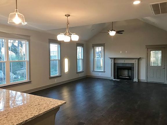 5th image of 3327 Hampton Turner Dr