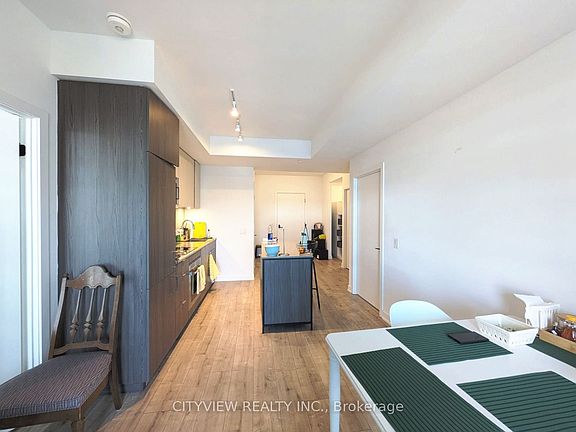 5th image of 220 Missinnihe Way #602