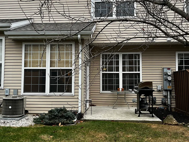 106 Country Ln — Photo 8