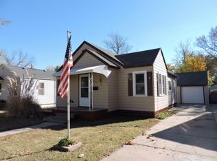 605 W 14th Ave, Hutchinson, KS 67501