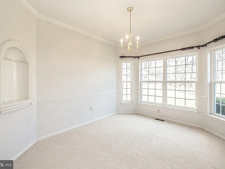 171 Madison Way — Photo 6