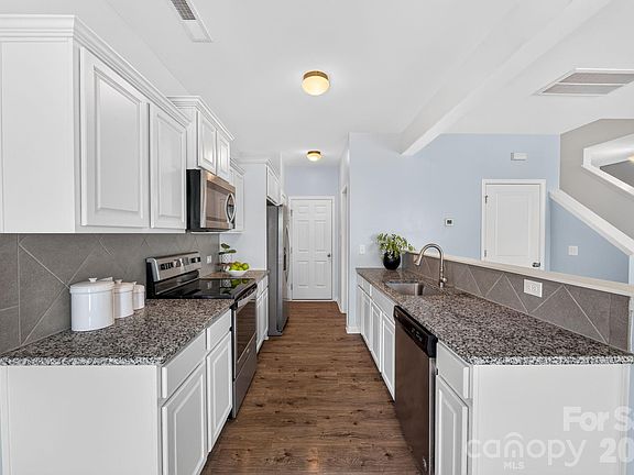 5th image of 12551 Gotland Rd