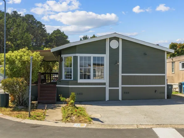 140 Barranca Ln #140, Moss Beach, CA 94038