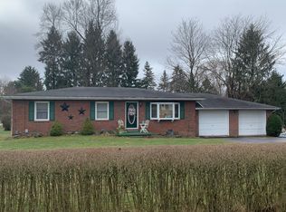 201 Manor Ln, Kittanning, PA 16201