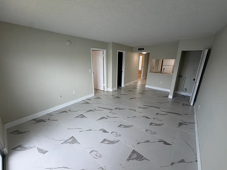 9917 W Okeechobee Rd #4513 — Photo 9