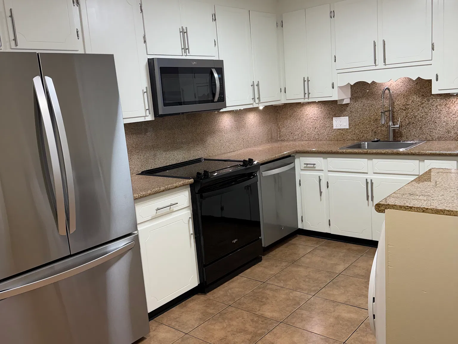 2 bed, 1.5 bath, 950 sqft, $1,150 — Photo 1