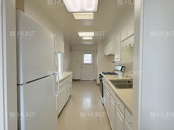 4th image of 4061 B Crossroads Ave SE