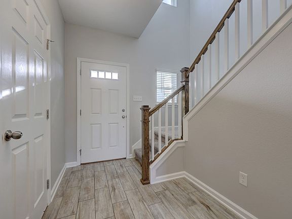 5th image of 13623 Holsinger Blvd