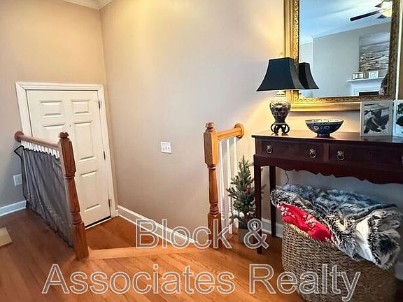 2nd image of 4008 Abbey Park Way
