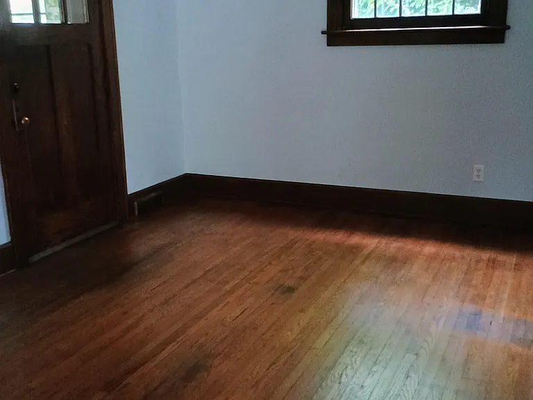 962 Stadelman Ave — Photo 7