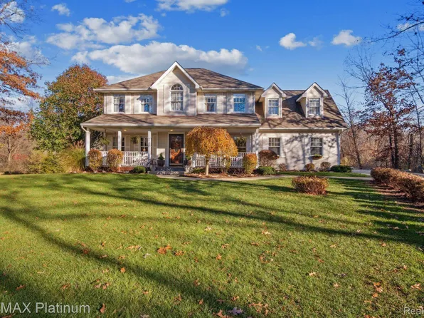 440 Gulley Rd, Howell, MI 48843