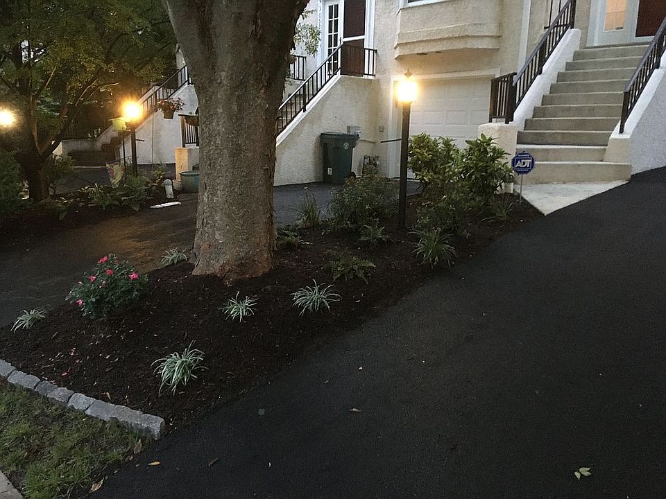 1st image of 3050 Mitchell Ct