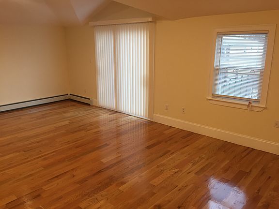 3rd image of 11952 Merrill St #1