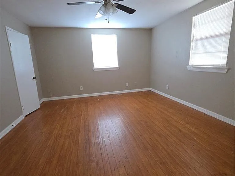 8442 Lago Vista Dr — Photo 10