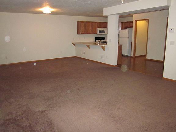 5th image of 7200-7204 Dorchester Ct #7200