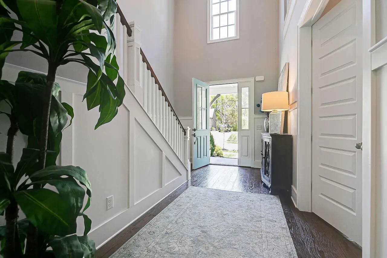 6 bed, 4343 sqft, $7,000 — Photo 4