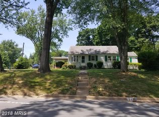 1920 Griffith Rd, Falls Church, VA 22043