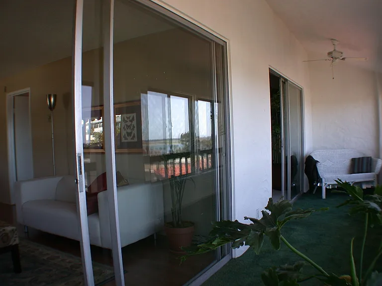 2514 Clairemont Dr #305 — Photo 17