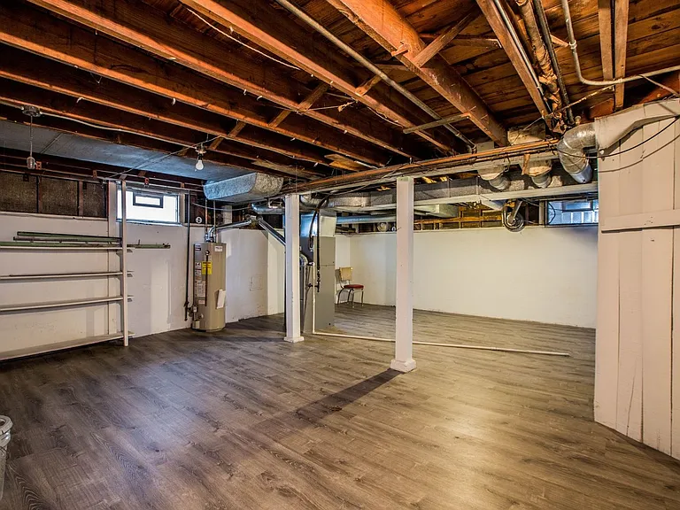 9237 S Utica Ave — Photo 23