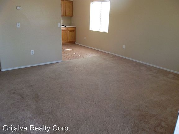 2nd image of 3641 E Monte Vista Dr #01