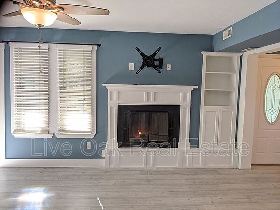 4th image of 1311 E Ocean View Ave APT G1
