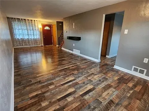 319 Overbrook Blvd — Photo 3
