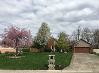 885 Scenic Knl, Tipp City, OH 45371