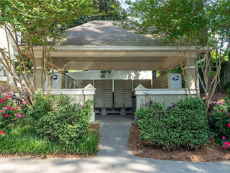 6900 Roswell Rd #N13 — Photo 53