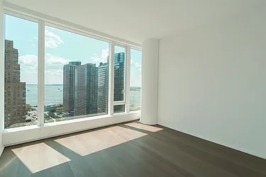 Rented by LEVEN Real Estate