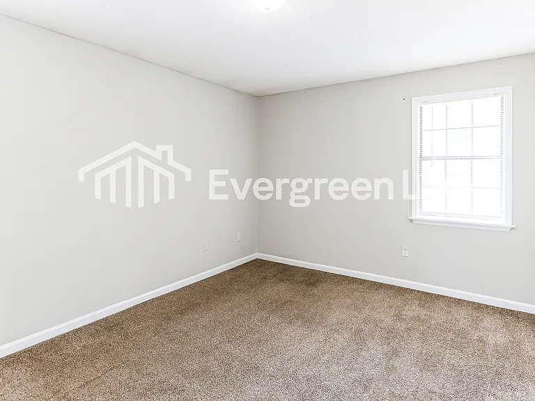 2910 Celeste Dr — Photo 7