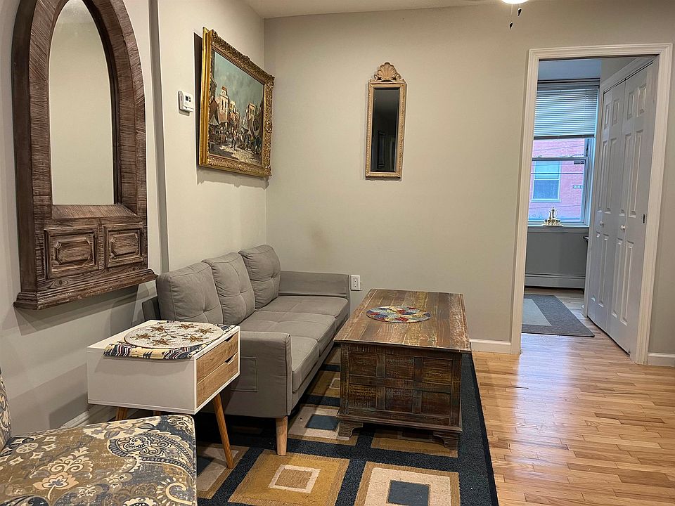 1st image of 233 Grand St #2R