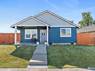 700 Miller St, Oak Harbor, WA 98596