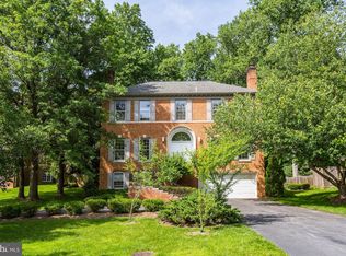 7221 Armat Dr, Bethesda, MD 20817