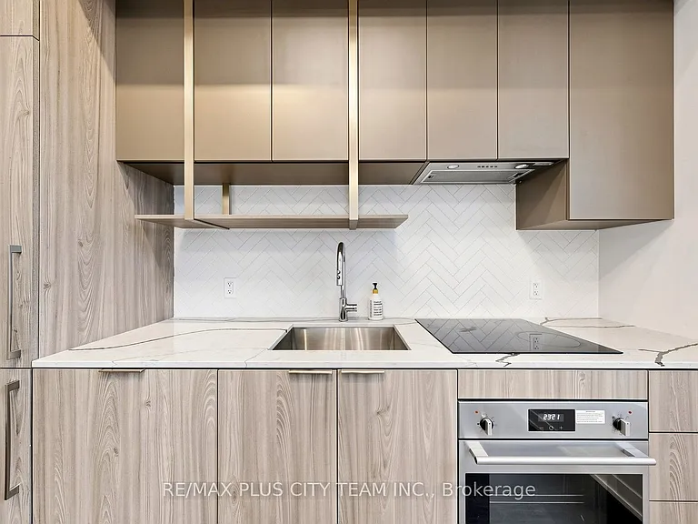 15 Holmes Ave #407 — Photo 10