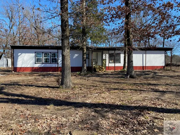 2698 County Road 4303, De Kalb, TX 75559