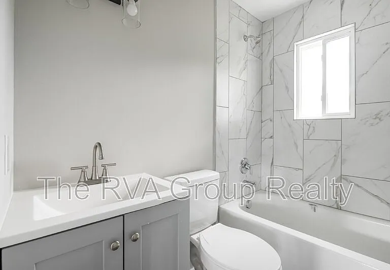 1915 Miller Ave #2 — Photo 22