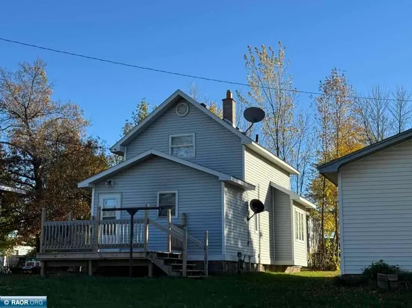 410 9th St SW, Chisholm, MN 55719