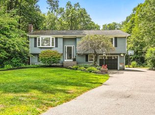 41 Brookwood Rd, Attleboro, MA 02703