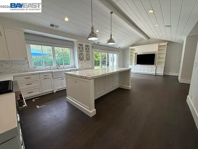 361 Claire Pl — Photo 5