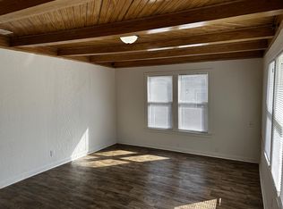 1406 Sycamore St, Commerce, TX 75428