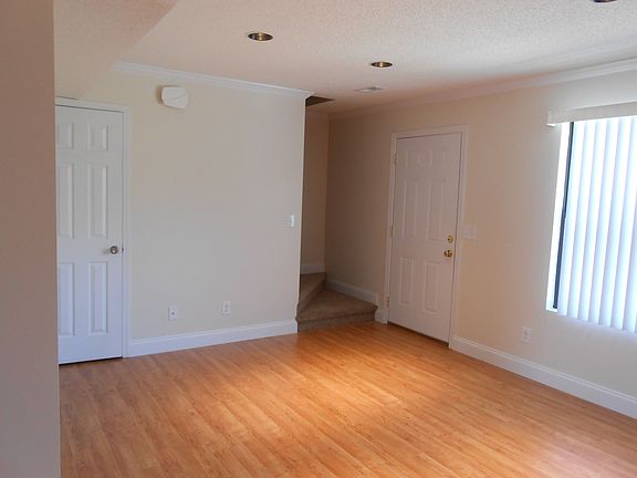 Living room area 2