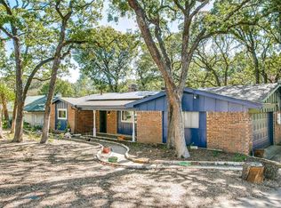608 Hurst Dr, Bedford, TX 76022