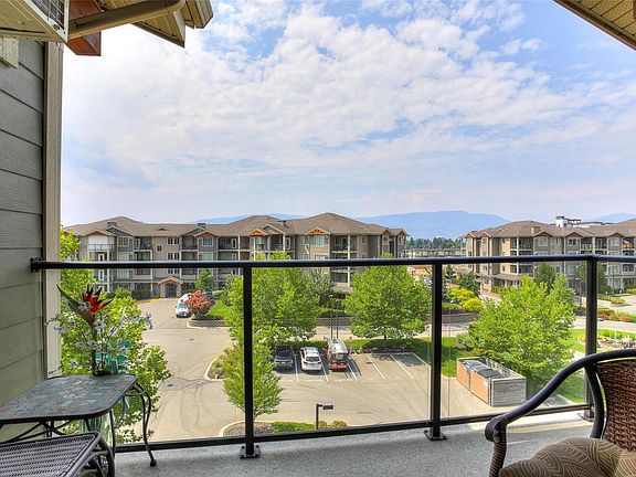 3rd image of 3739 Casorso Rd #416