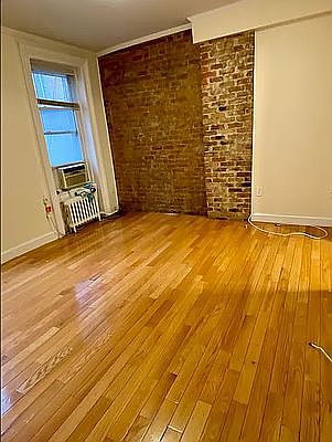 3rd image of 176 Lexington Ave APT 6