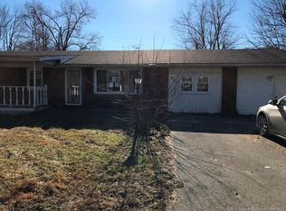 609 Hickory Dr, Hanover, IN 47243